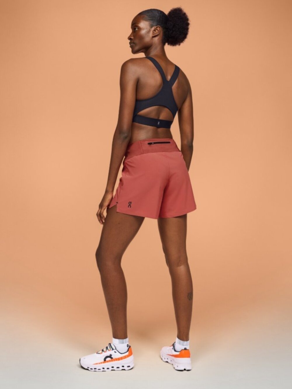 On | Running Shorts In Auburn / Ruby - Picture 9 of 11